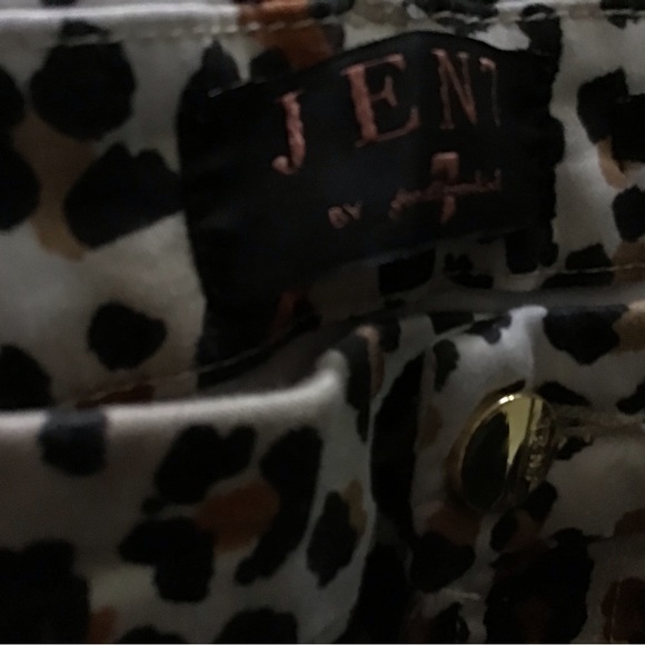 NWOT- Jen 7 leopard Design straight leg pants -Size 14. Excellent Condition - Picture 3 of 7